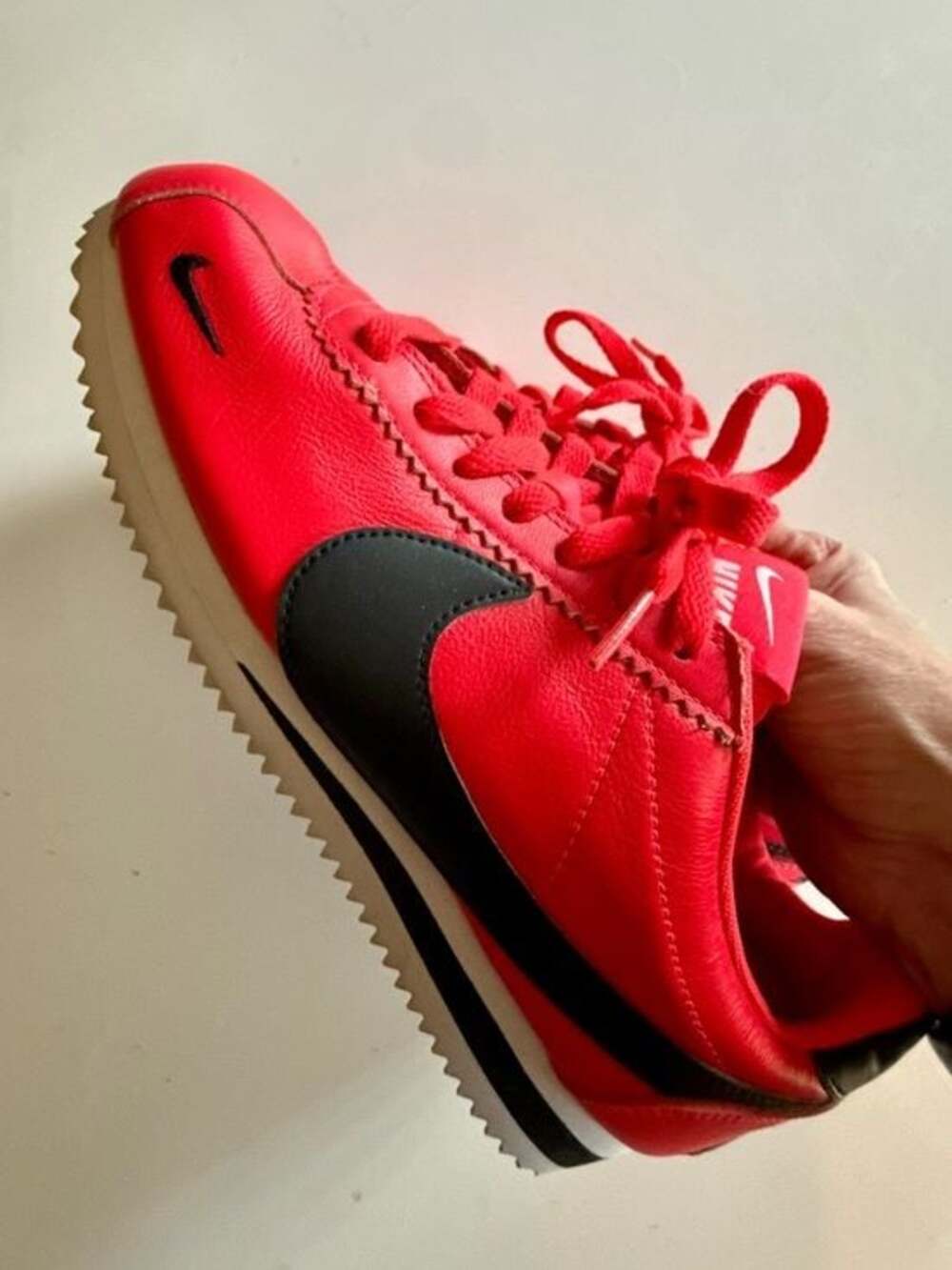 Nike Classic Cortez
Overbranding Red Orbit Sneakers with Black Swoosh US W7 US - Picture 8 of 8
